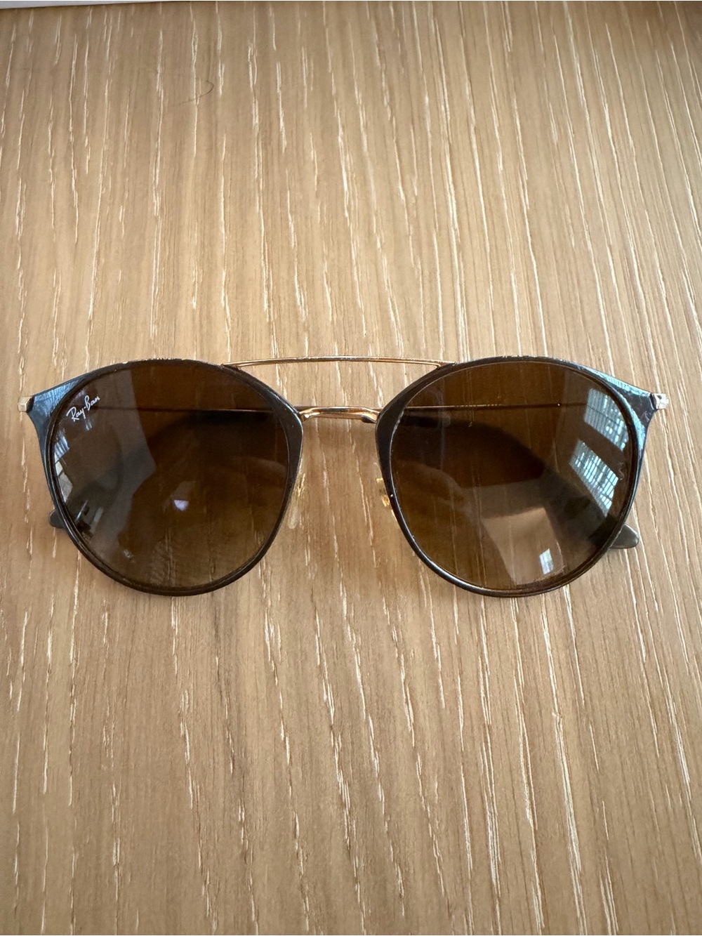 Ray-Ban Brown Lens Gold Frame Sunglasses